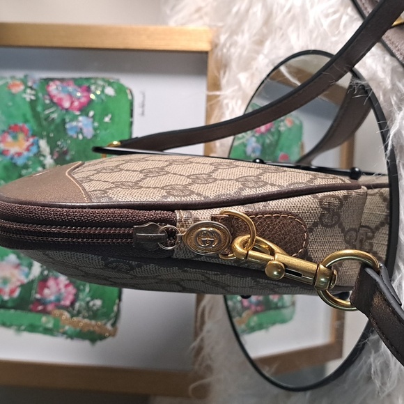 Gucci Vintage Shoulder Bag - Picture 7 of 16